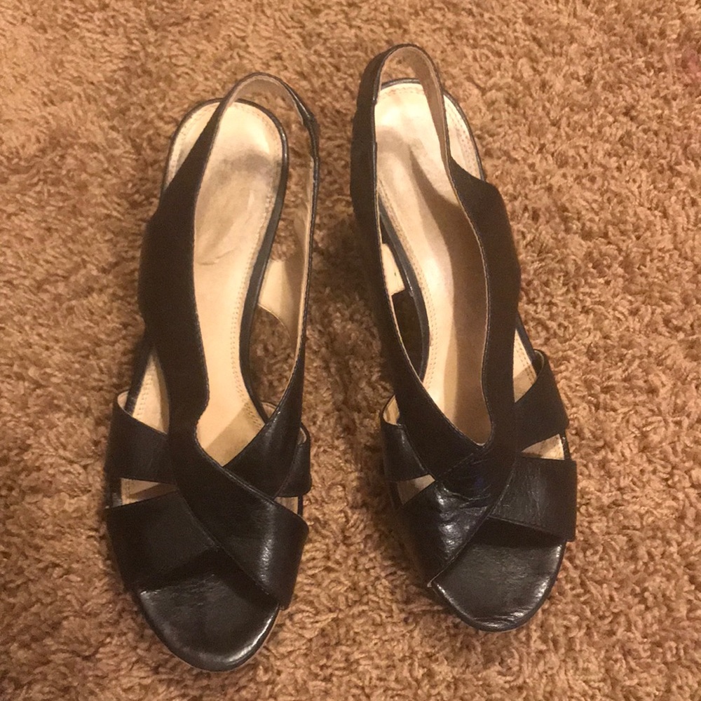 Sandals - Picture 3 of 5